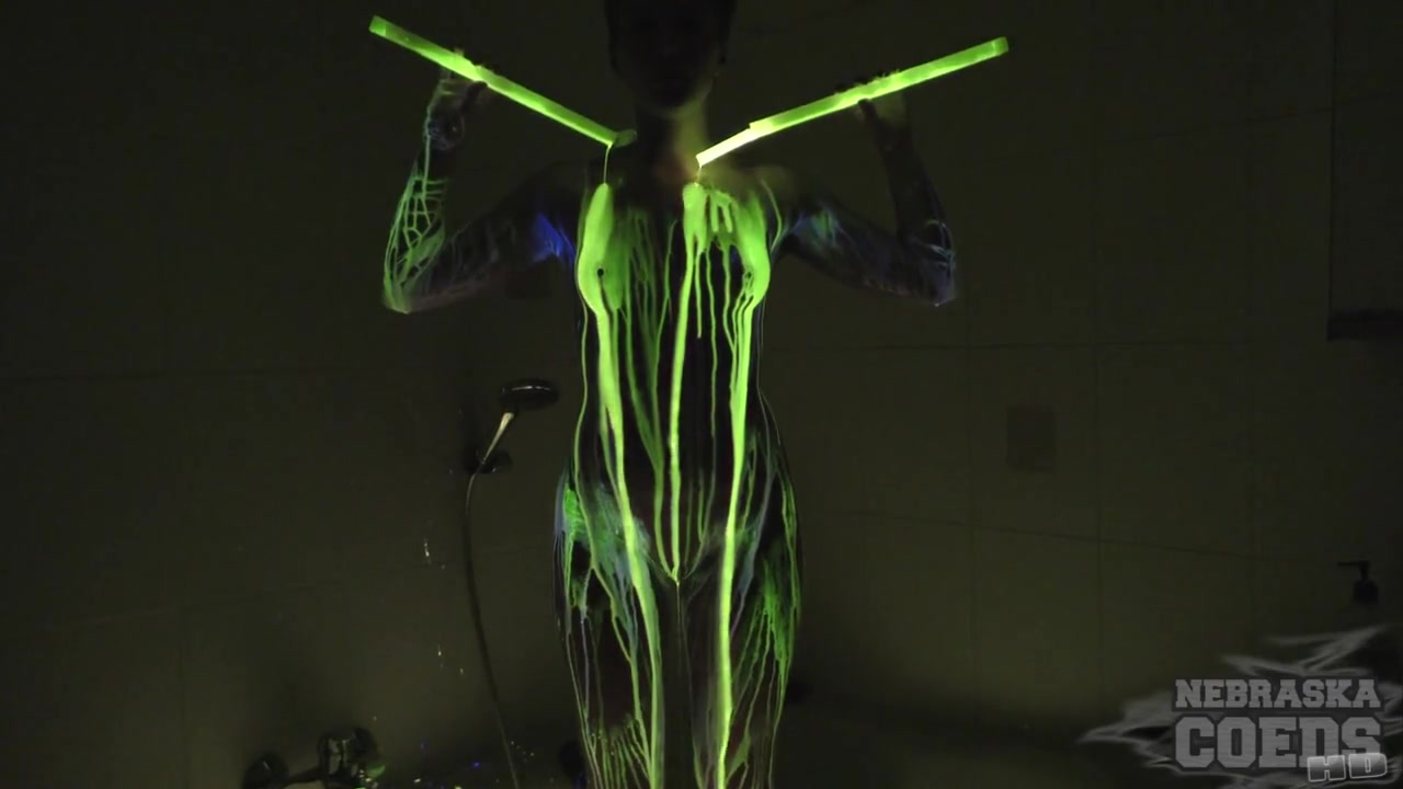 College girl pours glow stick liquid all over her hot body - Alpha Porno